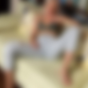 Estella Wohnung treffen mit liebreizende Frau sucht Sexpartner über Nutten Berlin Escort Agentur für Anal Sex & Natursekt Service
