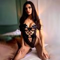Analsex Hure Yareli bietet in Berlin unvergessliche Escort-Services in schwarzer Unterwäsche