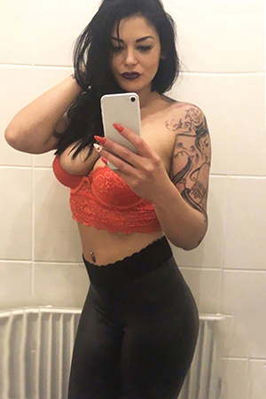 Sandra - Anal Sex In The Hour Room Berlin With Leisure Whores From Greece