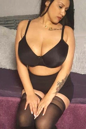 Stefani - 120 DD Hobbyhure auf Singlesuche für intimen Striptease Show